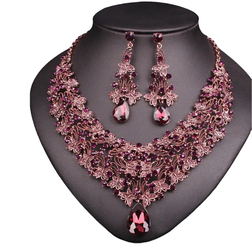 Vintage statement necklace, earrings, bracelet, ring.